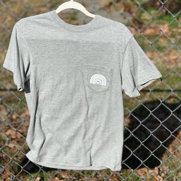 Jadelynn Brooke Gray & Pink The Bravest Thing You Can Be Is Yourself Pocket Tee - Picture 4 of 5